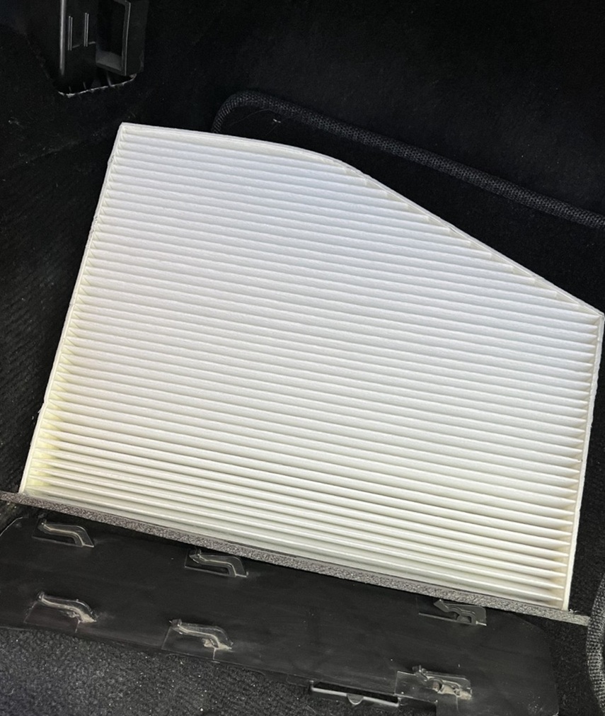 Замена салонного фильтра Фольксваген Пассат СС