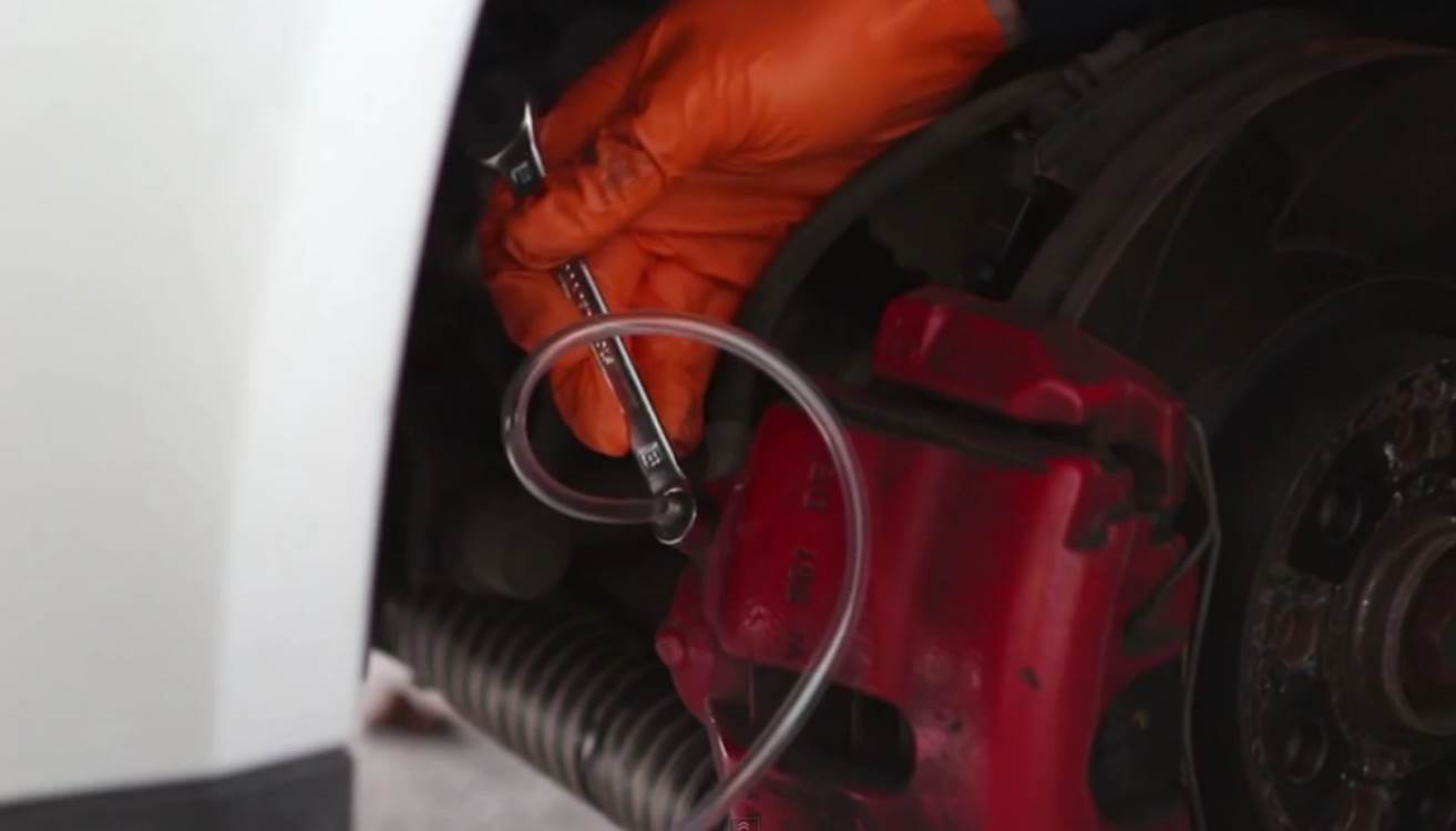 прокачка тормозной системы