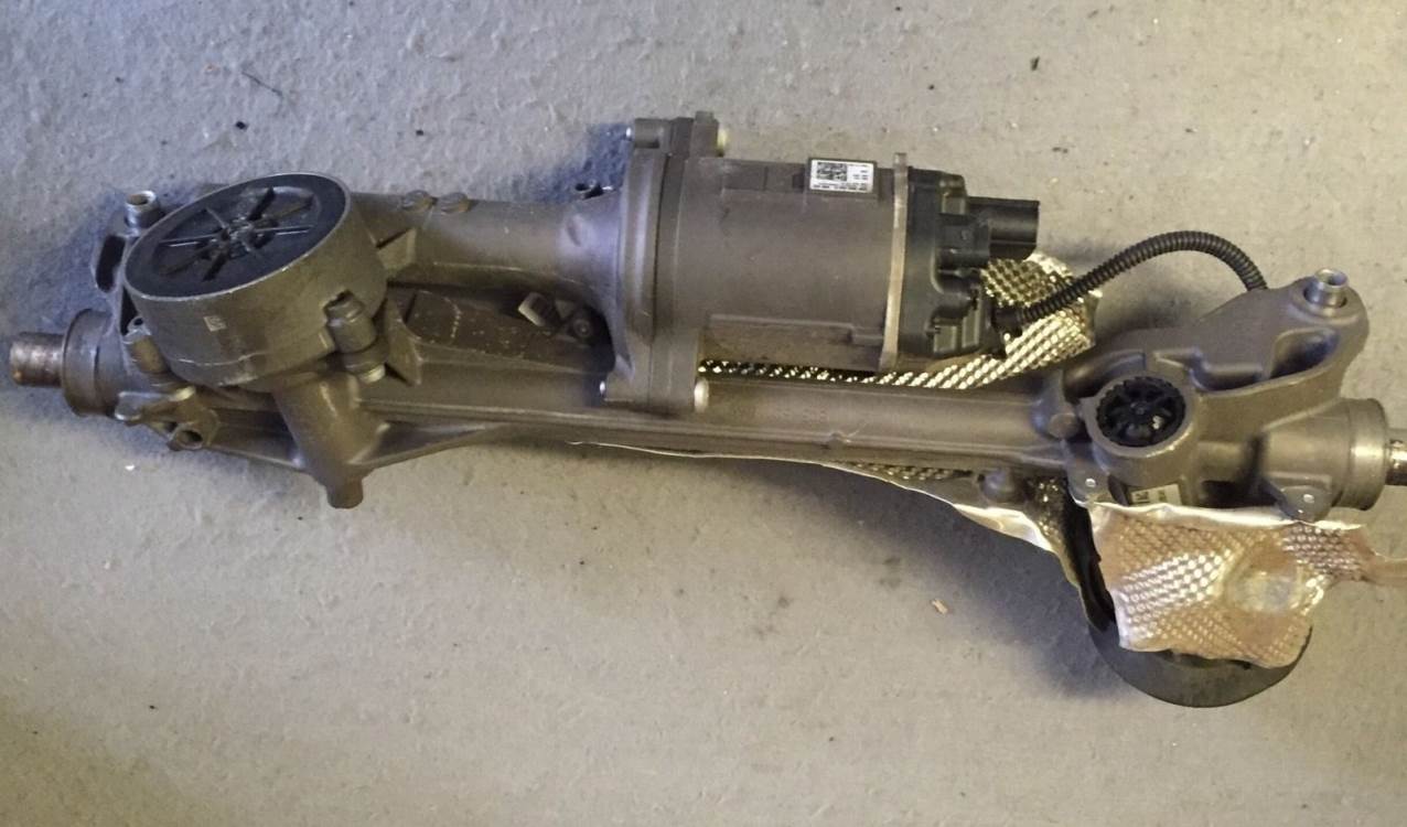 рулевая рейка Фольксвагена Гольф