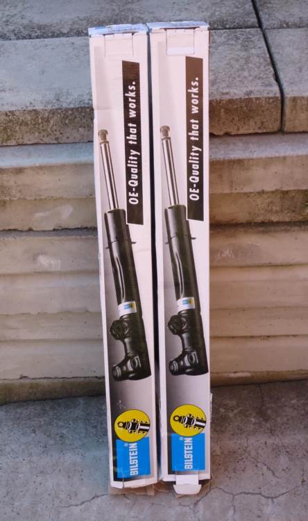 новые стойки амортизатора