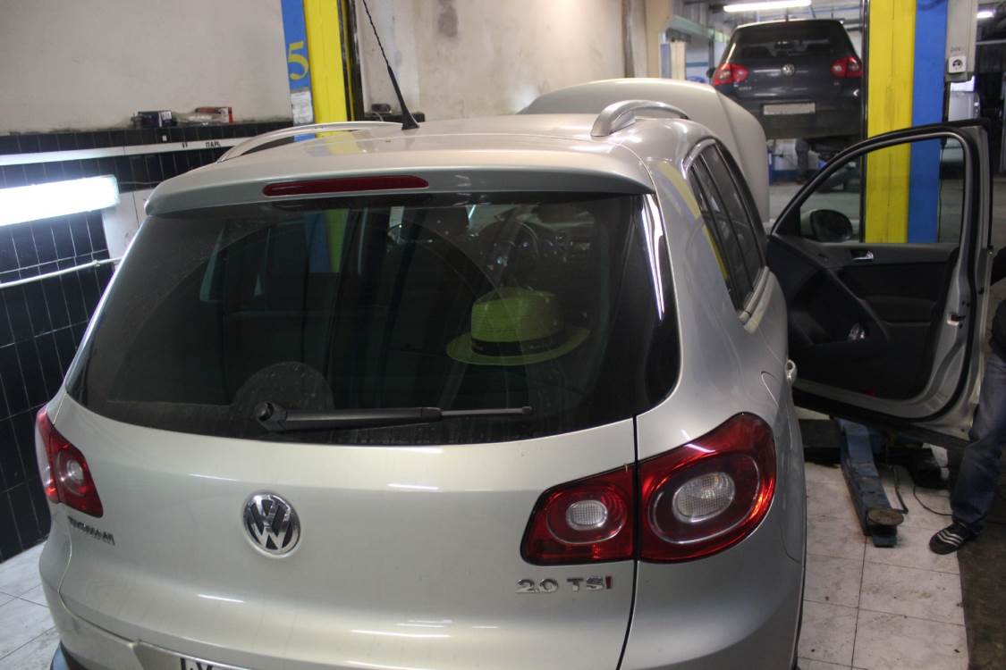 Фольксваген Тигуан в автосервисе