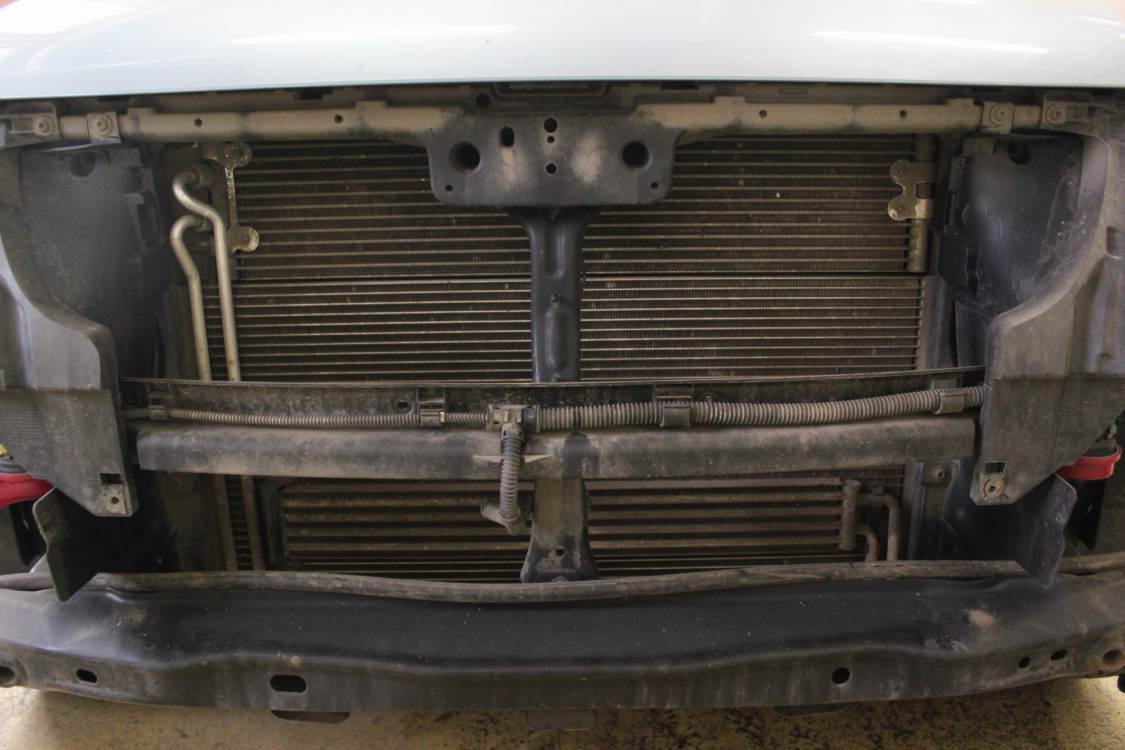 радиатор на Фольксвагене Туарег