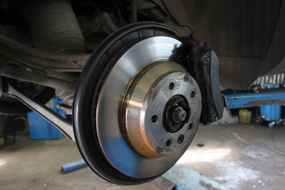 тормозной диск Фольксвагена Туарег