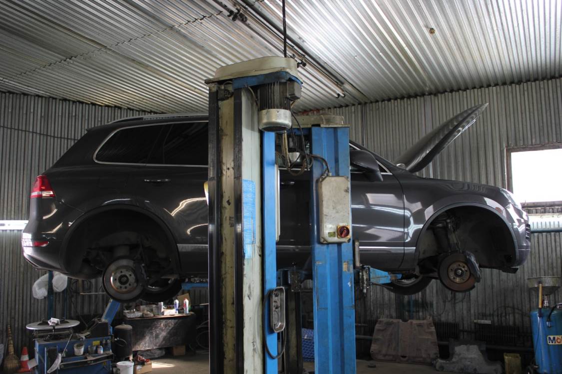 Фольксваген Туарег на диагностики тормозной системы