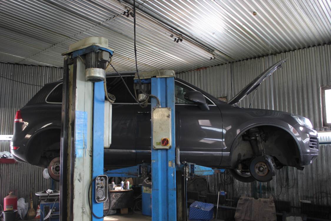 Туарег на ремонте ходовой