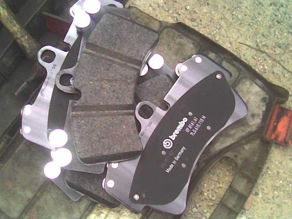 тормозные колодки на Фольксваген Туарег