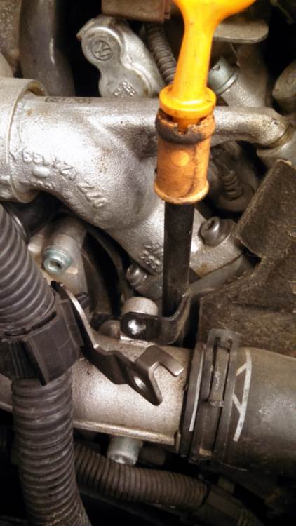 патрубки системы охлаждения на Фольксвагене Туареге