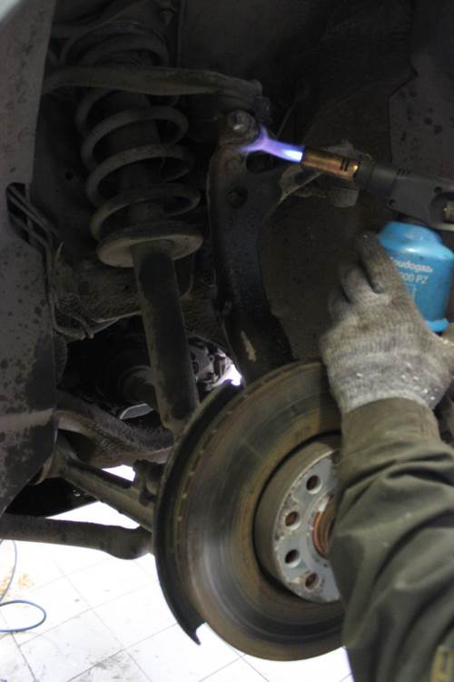 ремонт подвески на Пассате