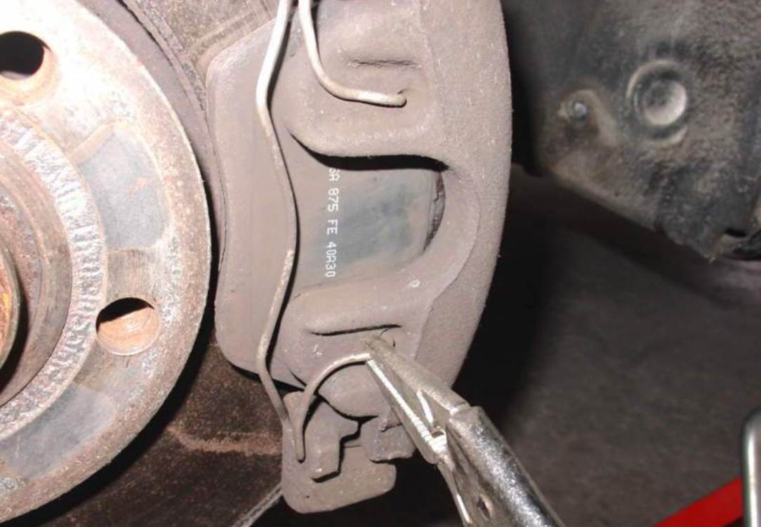 суппорт на Пассате Б5