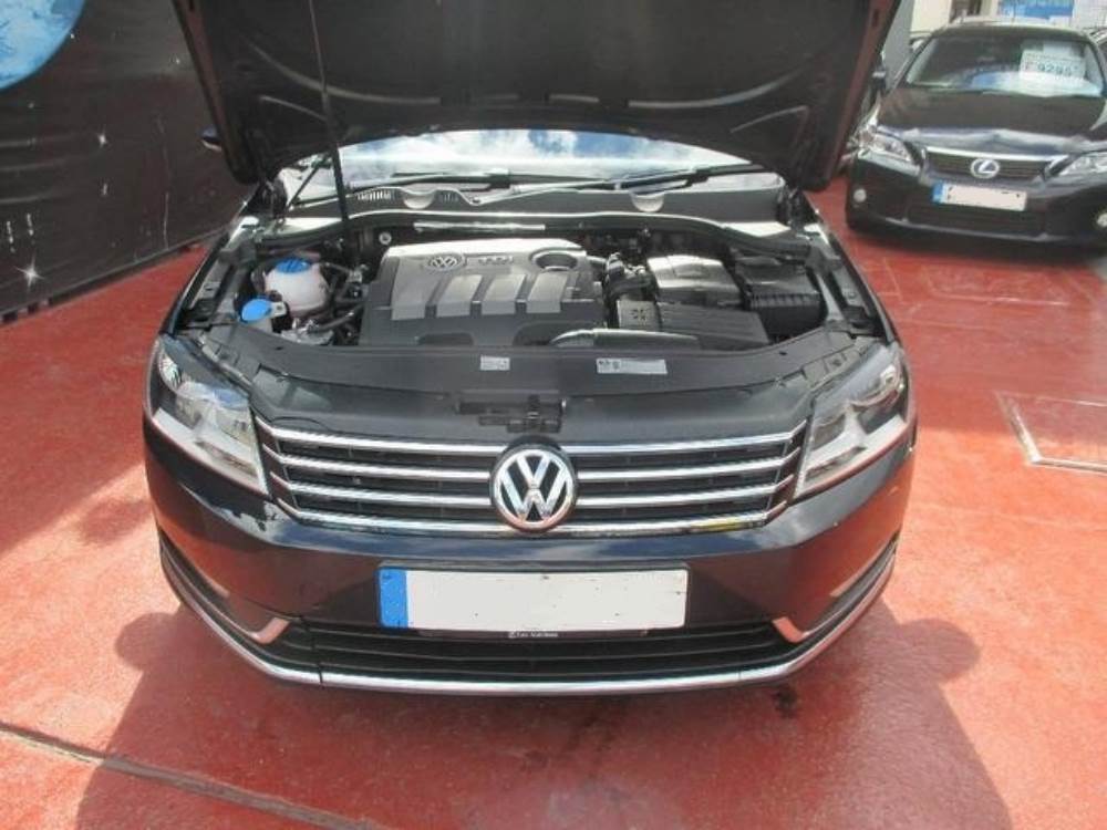 Пассат спереди