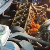 двигатель со снятой клапанной крышкой