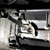 замена тросов ручника