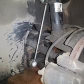 замена передней стойки стабилизатора Фольксваген