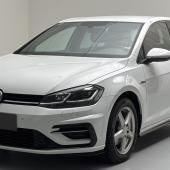 Фольксваген Гольф после замены прокладки ГБЦ в автотехцентре