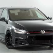 Фольксваген Гольф после замены радиатора кондиционера в автотехцентре