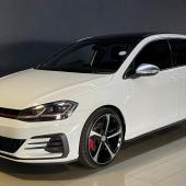 Фольксваген Гольф после замены рычага в автотехцентре