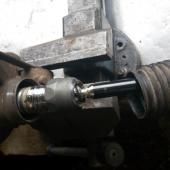 Замена сальника рулевой рейки Фольксваген Тигуан