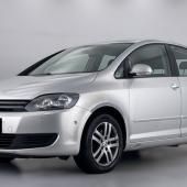 Фольксваген Гольф Плюс после замены тормозных дисков в автотехцентре