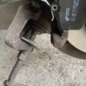 Замена тормозных колодок Фольксваген Гольф Плюс