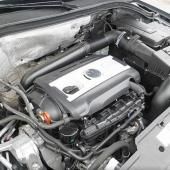 моторный отсек Фольксвагена Тигуан