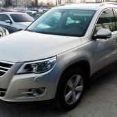 Фольксваген Тигуан на улице