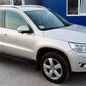 Фольксваген Тигуан на улице