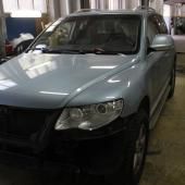 Фольксваген Туарег в ремзоне автосервиса