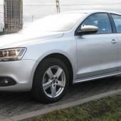 серый  Фольксваген Джетта