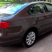 Джетта на улице