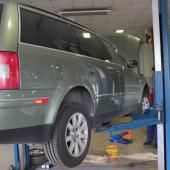 Пассат на подъемнике