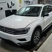 Подготовка Фольксваген к ремонту стеклоподъемника