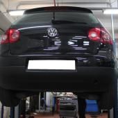 Фольксваген на подъемнике