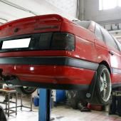 Фольксваген на подъемнике