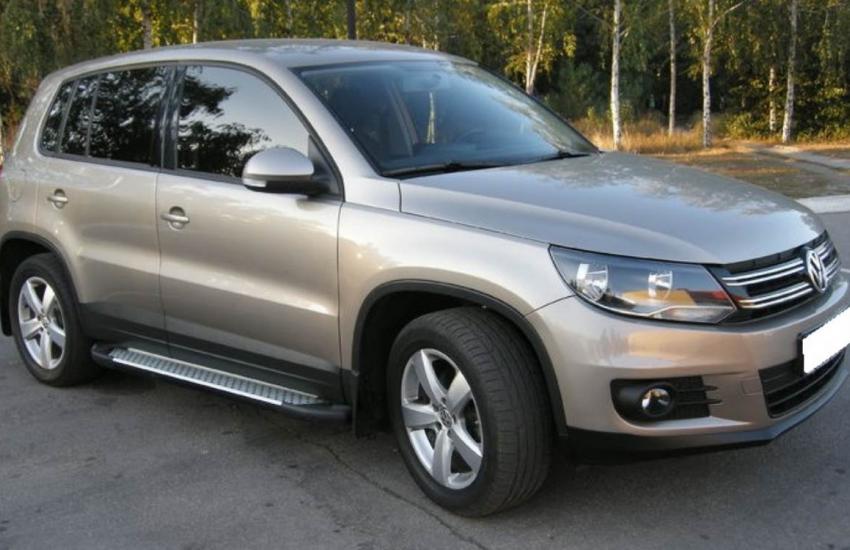 Тигуан на улице