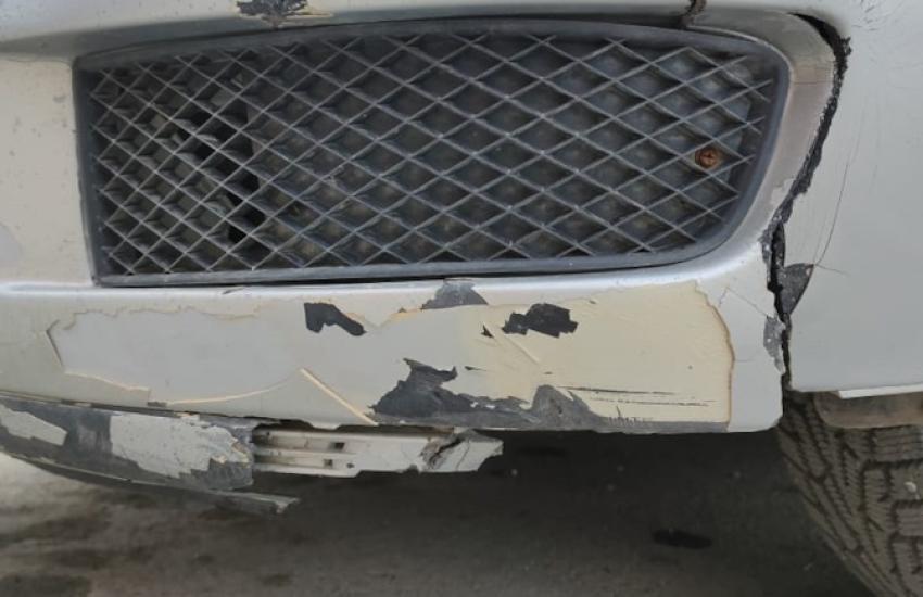 Этот бампер Фольксваген нуждается в замене