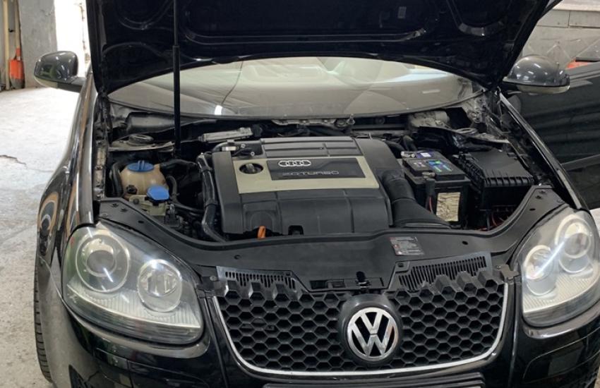 Подготовка Фольксваген к замене датчика ОЖ