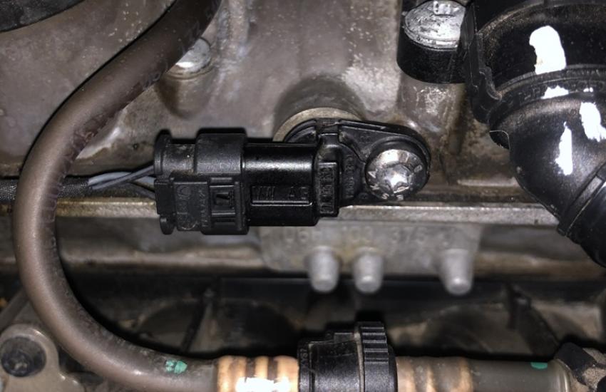 Замена датчика распредвала Фольксваген