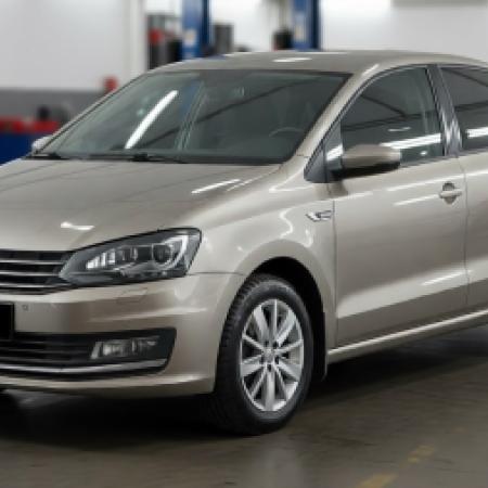 Фольксваген Поло Седан после замены воздушного фильтра в автосервисе