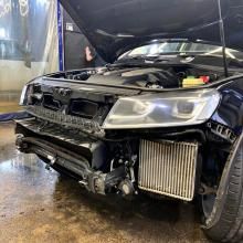 туарег со снятым передним бампером