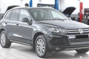 Фольксваген Туарег после замены воздушного фильтра в автотехцентре