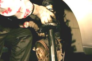 стойка амортизатора на Поло