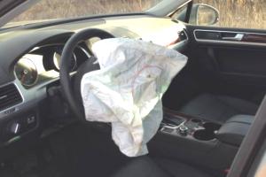 раскрытая подушка безопасности